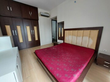 Bedroom in 2 BHK Apartment at Sheth Vasant Lawns, Laxmi Nagar – for Rent