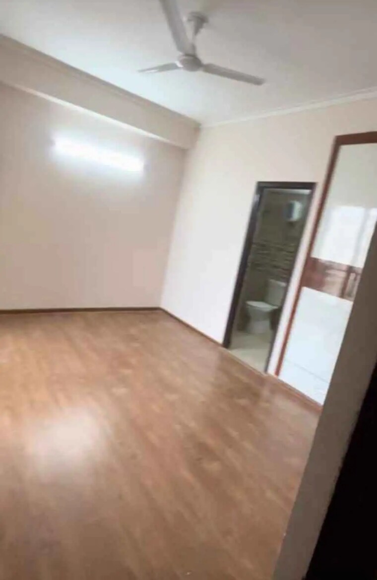 Room, amrapali-golf-homes 3 Bedroom 1595 Sq.Ft. Apartment In Sector 4 Greater Noida Greater Noida 8753977