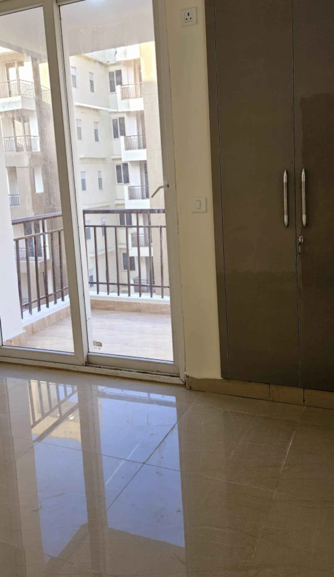 3 BHK Apartment For Sale in Amrapali Golf Homes