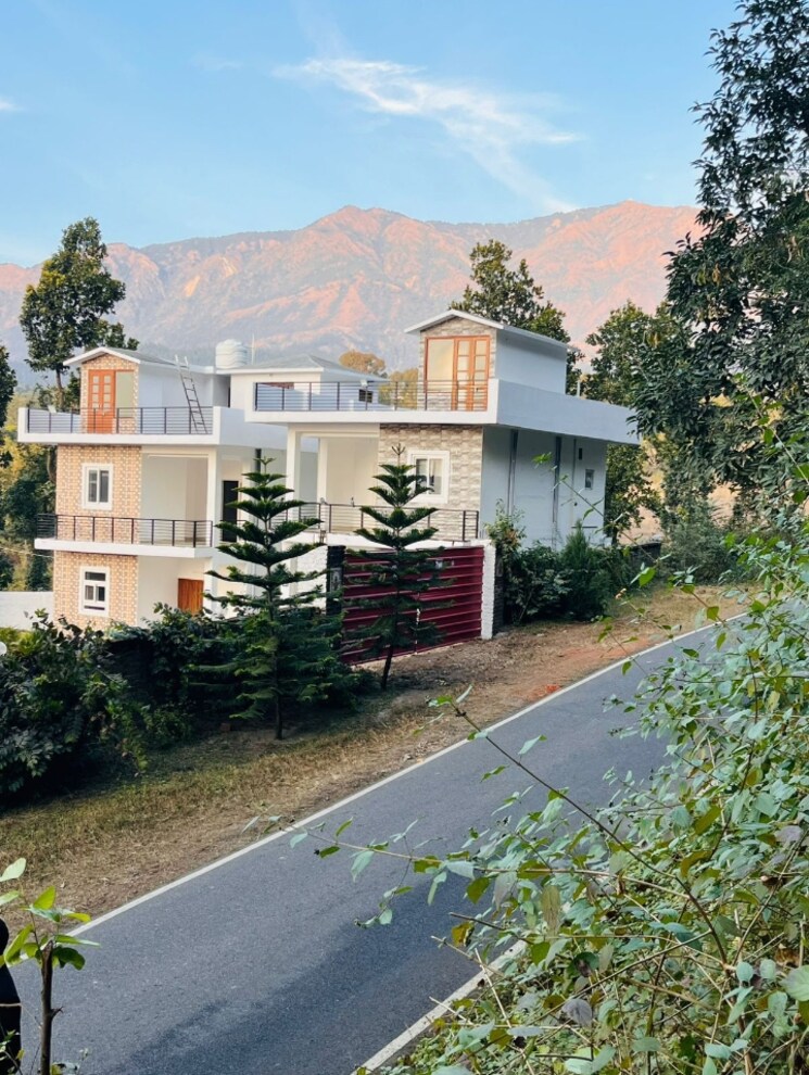 Exterior View, dehrakhas 6 Bedroom 120 Sq.Yd. Independent House In Dehrakhas Dehradun 8753981