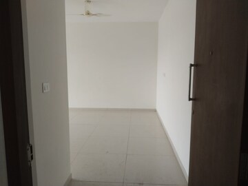 Room in 3 BHK Apartment at Shapoorji Pallonji Joyville Phase 2, Sector 102 – for Sale