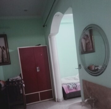Furnished Amenities in 2 BHK Independent House at Vikas Nagar – for Rent