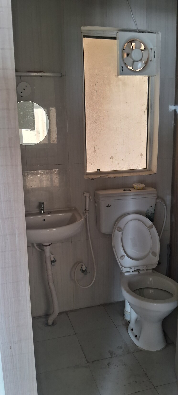 Bathroom, signature-global-proxima 2 Bedroom 665 Sq.Ft. Apartment In Sector 89 Gurgaon 8754161