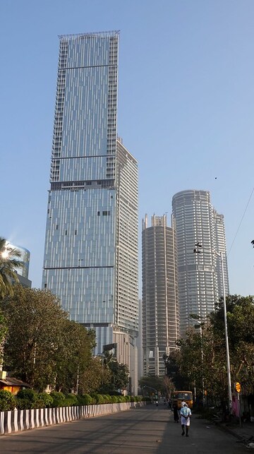 6+ BHK Apartment – Exterior View View at Oberoi Skyz, Worli - for Sale