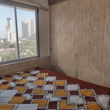 Room in 1 BHK Apartment at Dynamic Crystal Heights, Dadar East – for Rent