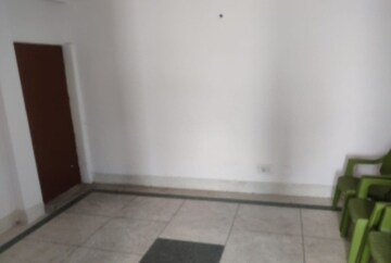 Room in 2 BHK Independent House at Aliganj – for Rent