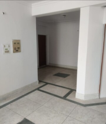 Building Lobby in 2 BHK Independent House at Aliganj – for Rent