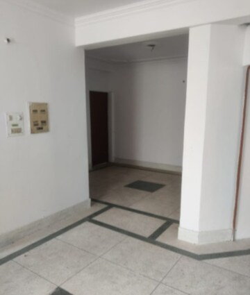 Building Lobby in 2 BHK Independent House at Aliganj – for Rent