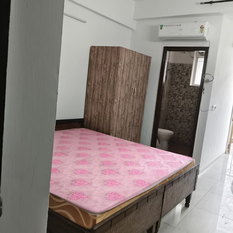 Bedroom, sandwoods-spangle-condos 1 Bedroom 600 Sq.Ft. Builder Floor In Ghazipur Zirakpur 8754189