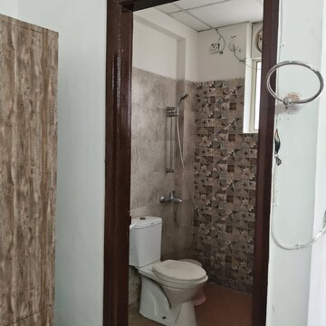 Bathroom in 1 BHK Builder Floor at Sandwoods Spangle Condos, Ghazipur – for Rent