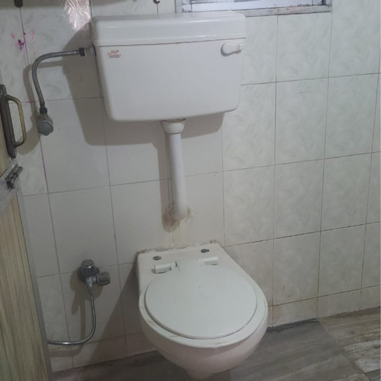 Bathroom, dadar east 2 Bedroom 750 Sq.Ft. Apartment In Dadar East Mumbai 8754188