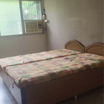 Bedroom in 2 BHK Apartment at Dadar East – for Rent