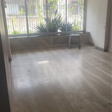 Room in 2 BHK Apartment at Dadar East – for Rent