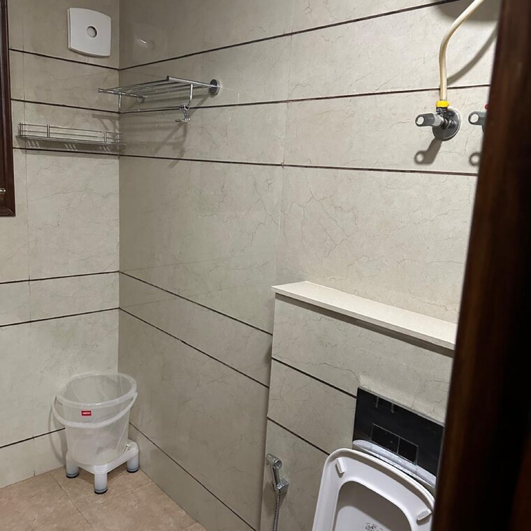 Bathroom, sector 64 3.5 Bedroom 1000 Sq.Ft. Independent House In Sector 64 Faridabad 8754234