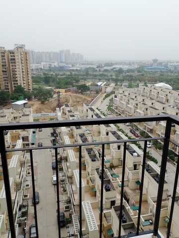  3 BHK Apartment at Tech Zone 4 Greater Noida – for Rent