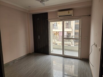 Room in 2 BHK Builder Floor at Golden Crest, Sector 52 – for Rent