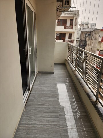 Balcony in 2 BHK Builder Floor at Golden Crest, Sector 52 – for Rent