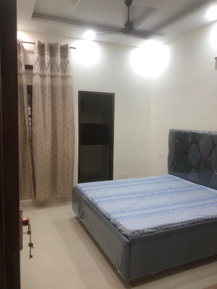 Bedroom, dlf-independent-floors 4 Bedroom 277 Sq.Yd. Builder Floor In Dlf City Phase 3 Gurgaon 8754252