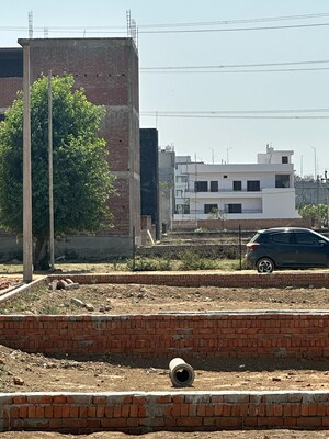  Plot For Sale in Tulsi Enclave, Kamta