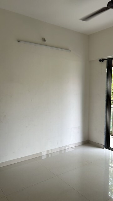 Room in 2 BHK Apartment at Vile Parle East – for Sale