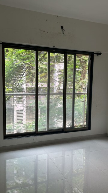 Room in 2 BHK Apartment at Vile Parle East – for Sale
