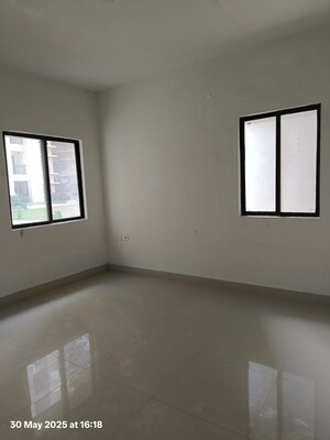 Room in 2 BHK Apartment at DTC Southern Heights, Joka – for Sale