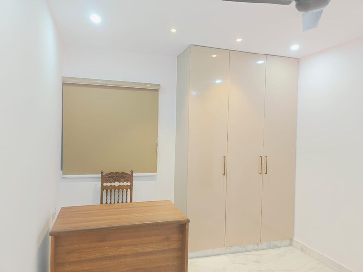 Room, jangpura 2 Bedroom 100 Sq.Yd. Builder Floor In Jangpura Delhi 8754306