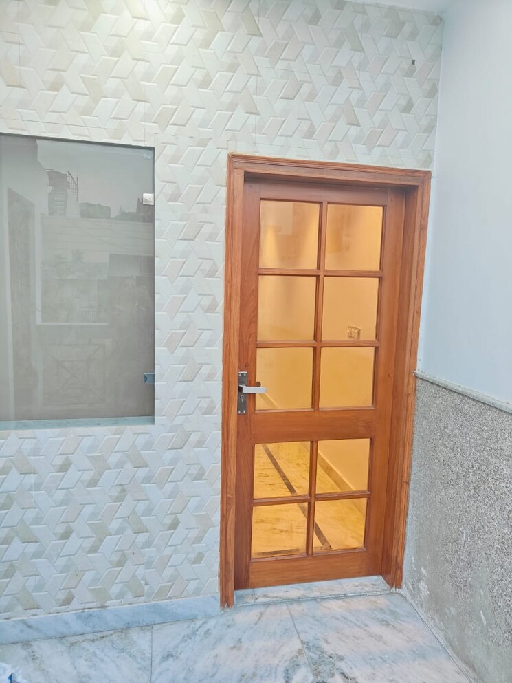 Room, jangpura 2 Bedroom 100 Sq.Yd. Builder Floor In Jangpura Delhi 8754306