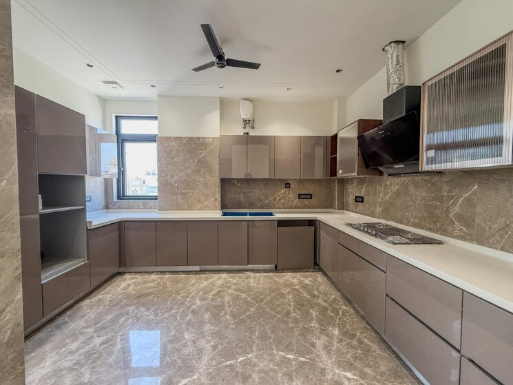 Kitchen, greater kailash part 3 4 Bedroom 260 Sq.Yd. Builder Floor In Greater Kailash Part 3 Delhi 8754328