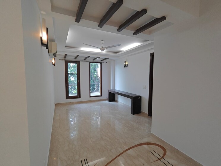 Kitchen, safdarjung enclave 4 Bedroom 300 Sq.Yd. Builder Floor In Safdarjung Enclave Delhi 8754364