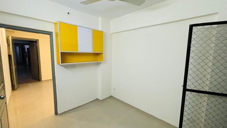 Room, sector 137 2.5 Bedroom 1418 Sq.Ft. Apartment In Sector 137 Noida 8754428