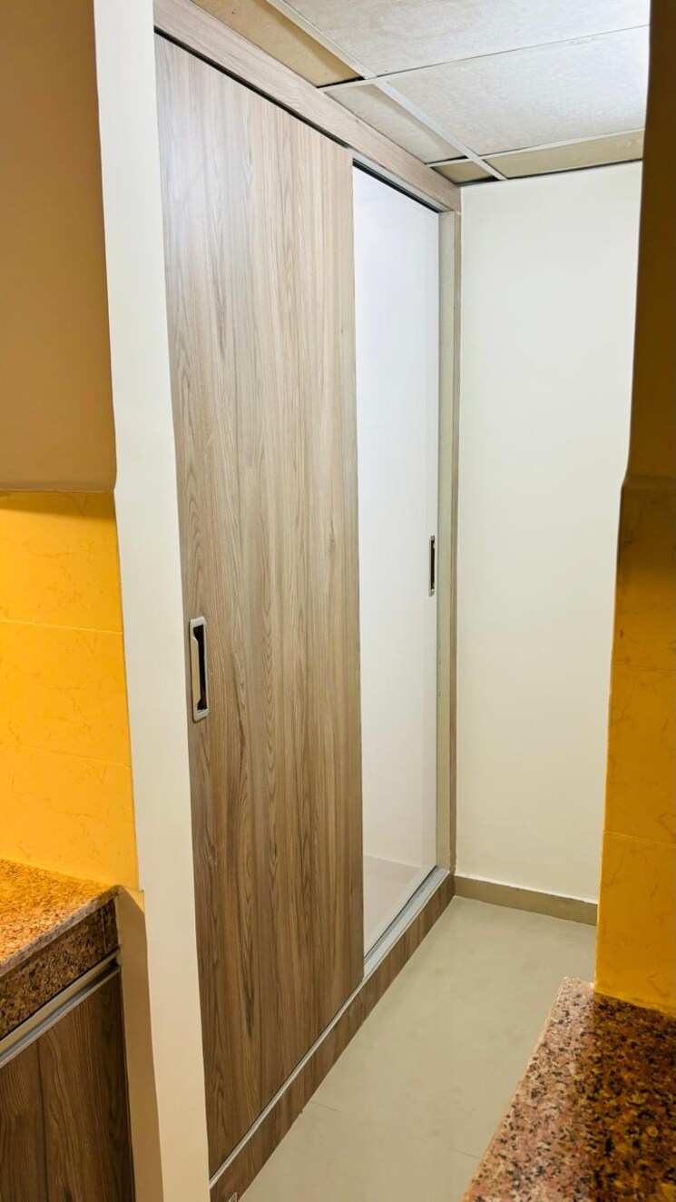 Room, sector 137 2.5 Bedroom 1418 Sq.Ft. Apartment In Sector 137 Noida 8754428