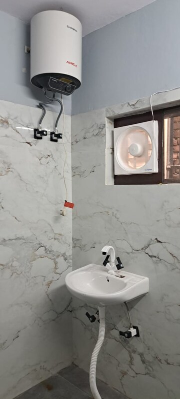 Bathroom in 2 BHK Builder Floor at Kesar Garden Apartments, Sector 48 – for Rent