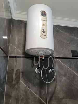 Furnished Amenities in 4 BHK Builder Floor at BPTP Eden Estate, Sector 81 – for Sale