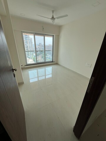 Room in 2 BHK Apartment at Keytech Jiten CHS, Andheri West – for Rent