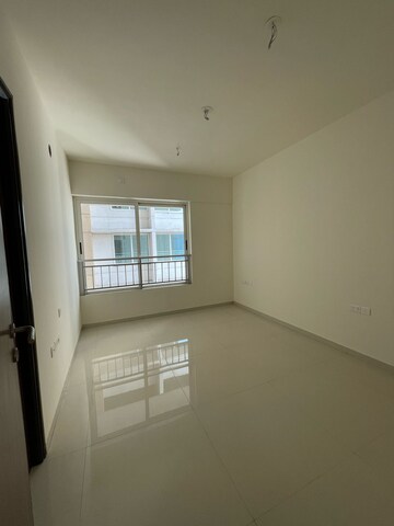 Room in 3 BHK Apartment at Marathon Nexzone, New Panvel – for Rent