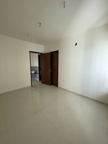 Room in 3 BHK Apartment at Marathon Nexzone, New Panvel – for Rent