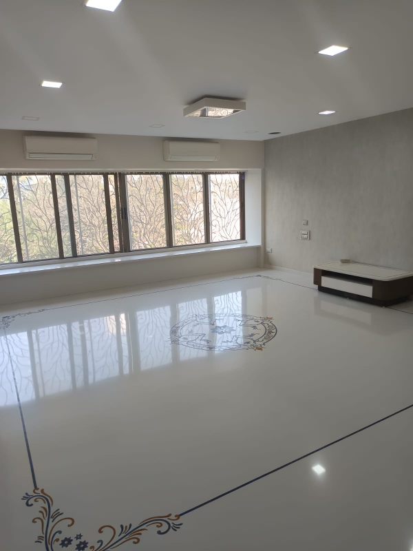 3 BHK + Servant Room Apartment For Sale in Sett Minar