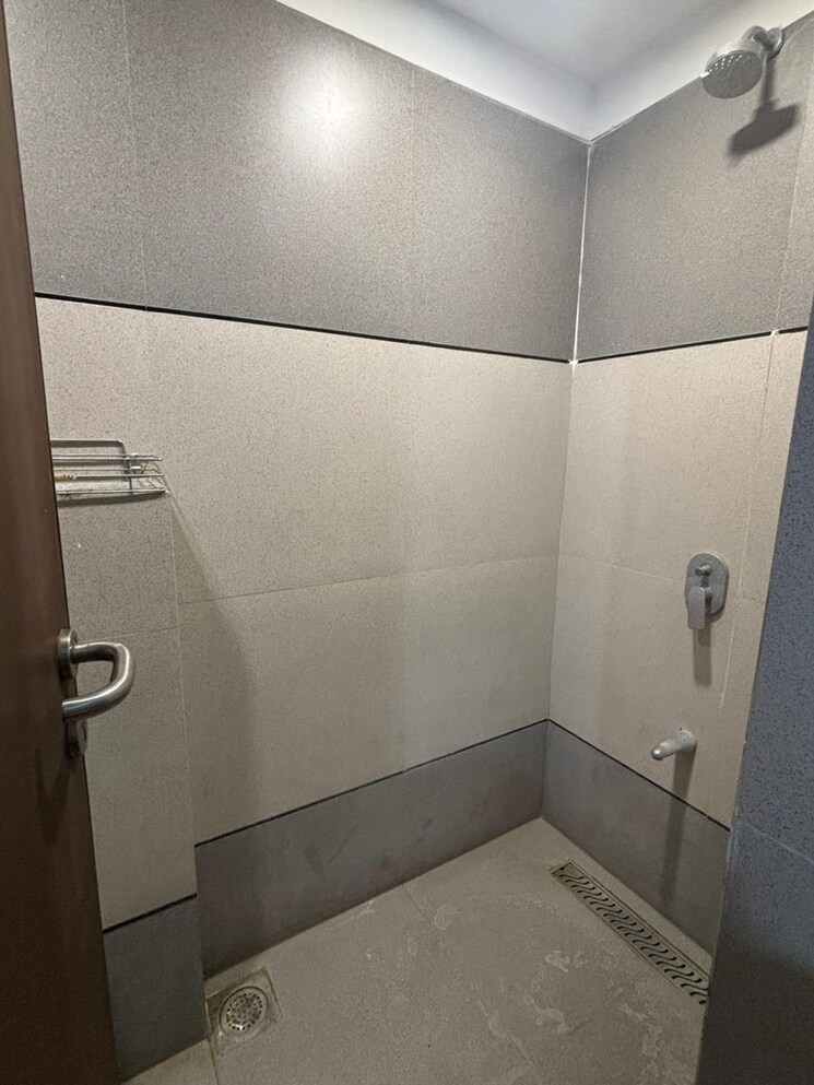 Bathroom, paldi 3 Bedroom 1710 Sq.Ft. Apartment In Paldi Ahmedabad 8754504