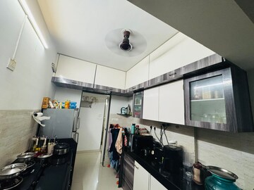 Master Bedroom in 2 BHK Apartment at Kanakia Spaces Sevens, Andheri East – for Rent