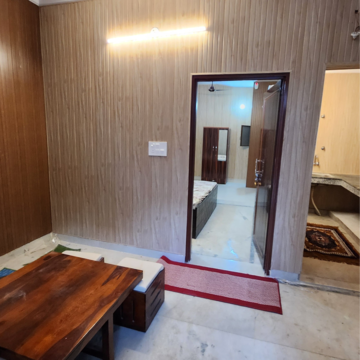 Living Room in 1.5 BHK Villa at Palam Vihar – for Rent