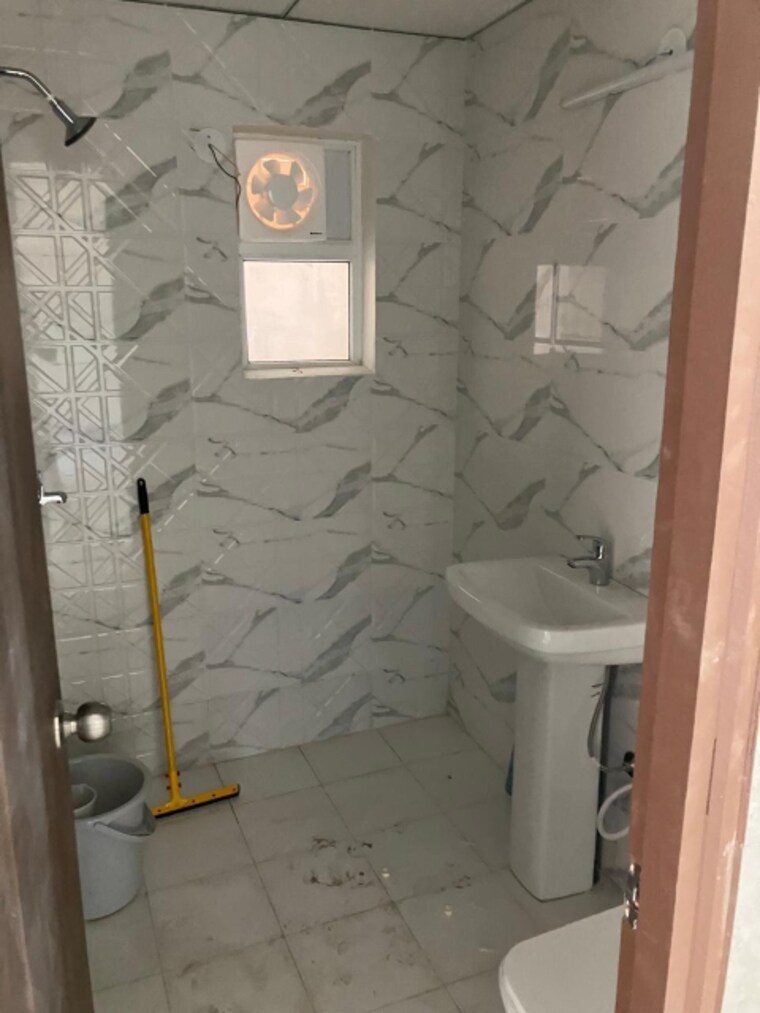 Bathroom, nirala-estate-ii 3 Bedroom 1535 Sq.Ft. Apartment In Tech Zone 4 Greater Noida Greater Noida 8754572