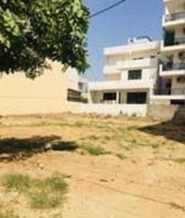  Land For Sale in DLF Royale Residences, Dlf Phase I