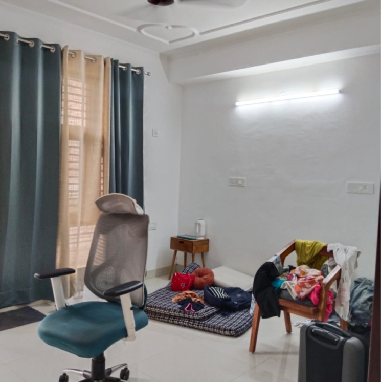 Living Room, sector 23 3.5 Bedroom 1500 Sq.Ft. Villa In Sector 23 Gurgaon 8754815