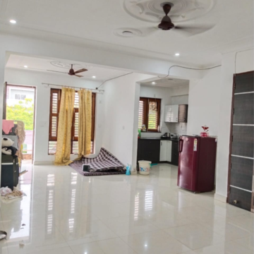 Living Room in 3.5 BHK Villa at Sector 23 – for Rent