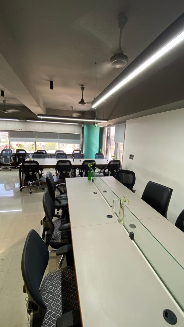 Team Area, savaliya-krish-cubical Commercial Office Space 1318 Sq.Ft. In Thaltej Ahmedabad 8754609