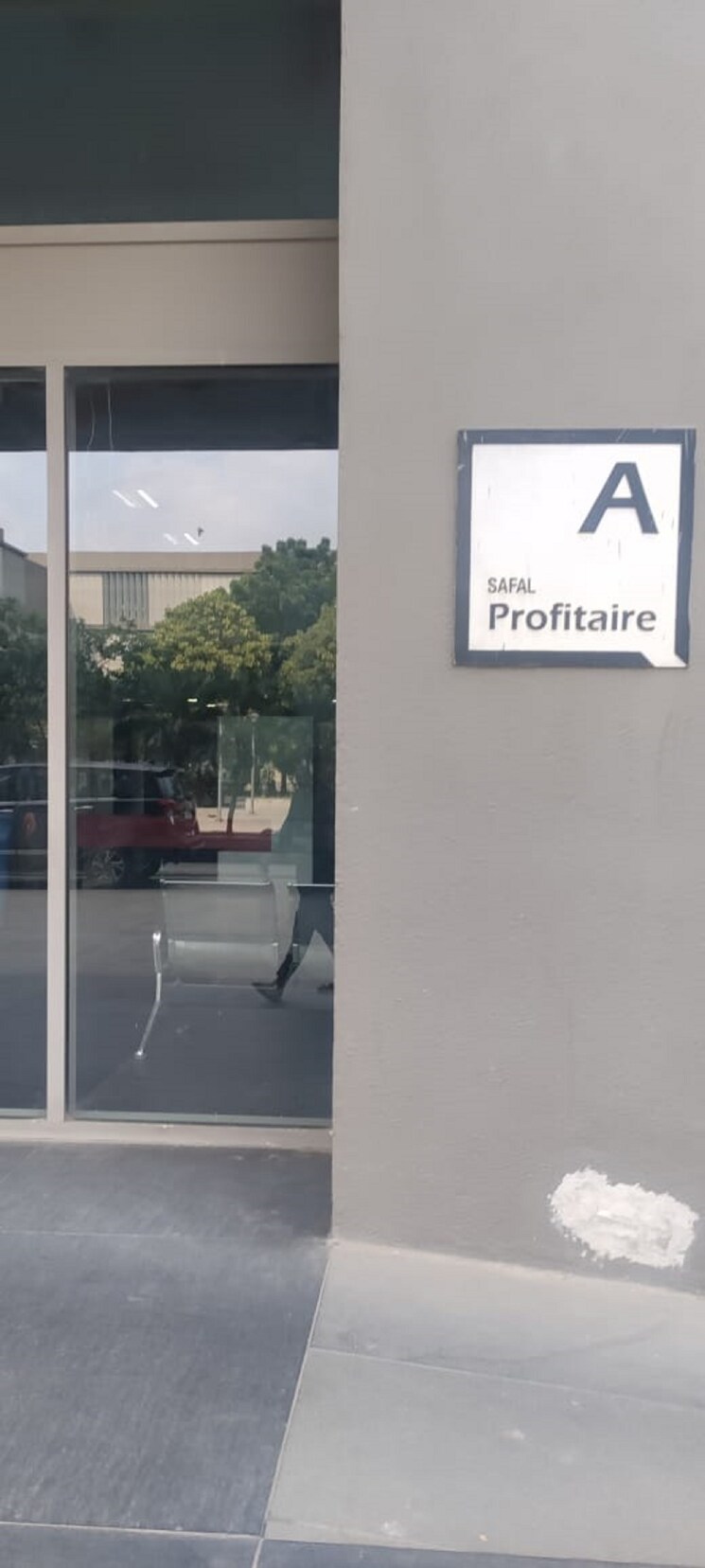 Room, hn-safal-profitaire Commercial Office Space 2735 Sq.Ft. In Prahlad Nagar Ahmedabad 8754641