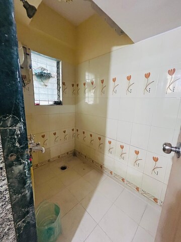 Bathroom in 1 BHK Builder Floor at Kopar Khairane – for Rent