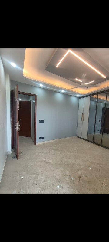 Room in 2 BHK Builder Floor at Malviya Nagar – for Rent