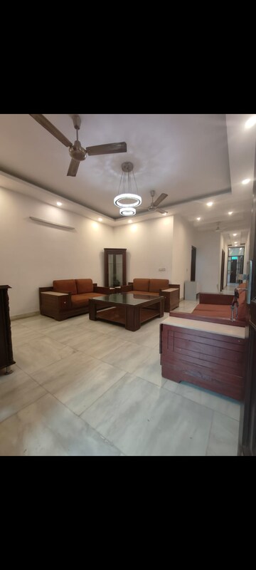 3 BHK Builder Floor For Rent in Malviya Nagar